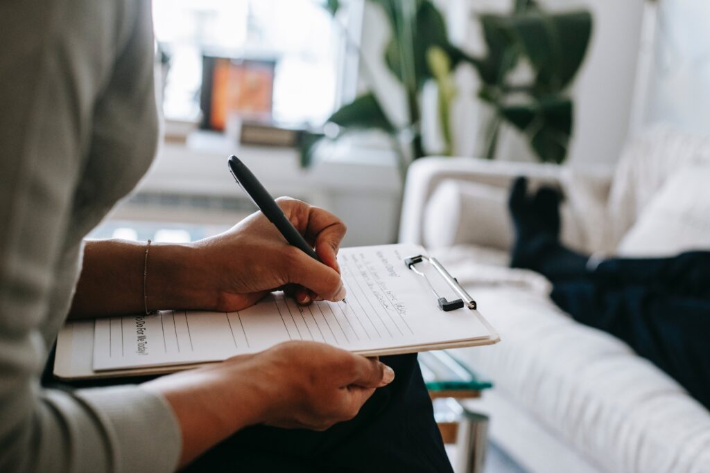 How Do I Handle Disagreements Or Conflicts With Clients As A Virtual Assistant?